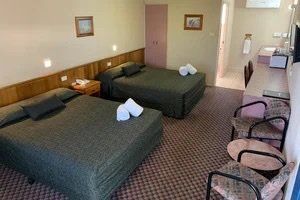 Outback Motel - Hervey Bay Accommodation 10