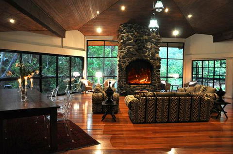 Escarpment Retreat - Tourism Hervey Bay 1
