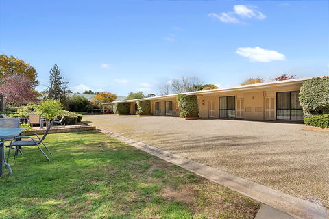 Beechworth Motor Inn - Hervey Bay Accommodation 0