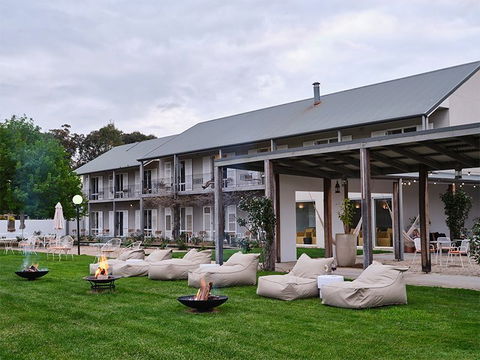 Lindenwarrah Hotel - Tourism Hervey Bay 1