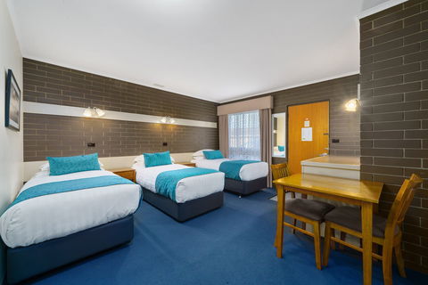 Stagecoach Motel - Hervey Bay Accommodation 2
