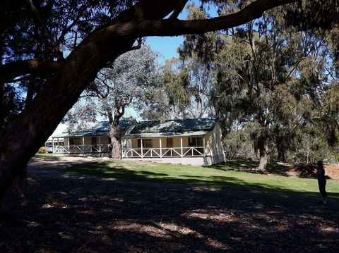 Golden Heritage Motor Inn & Cottages - Hervey Bay Accommodation 4