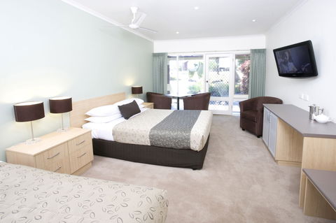 Golden Heritage Motor Inn & Cottages - Hervey Bay Accommodation 5