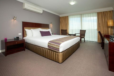 Hotel Gloria - Tourism Hervey Bay 2