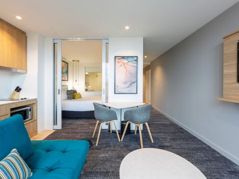 Mercure Canberra Belconnen - Tourism Hervey Bay 7