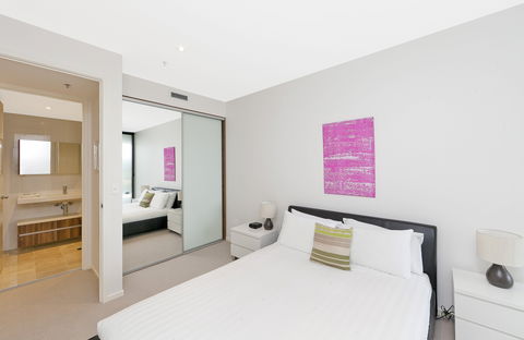 Astra Canberra Manhattan - Tourism Hervey Bay 4