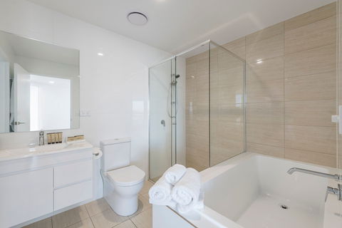 Astra Apartments Newcastle - Tourism Hervey Bay 5