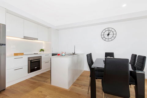 Astra Apartments Newcastle - Tourism Hervey Bay 11