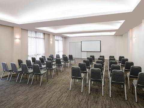 Mercure Newcastle - Tourism Hervey Bay 9