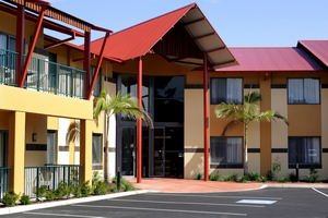 Warners At The Bay Motel - Tourism Hervey Bay 0