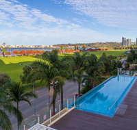 Crowne Plaza Perth - Hervey Bay Accommodation