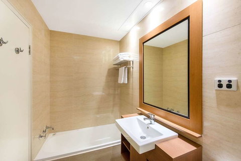 Quality Hotel Ambassador Perth - Tourism Hervey Bay 6