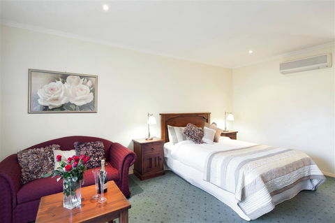 Best Western Crystal Inn - Tourism Hervey Bay 0
