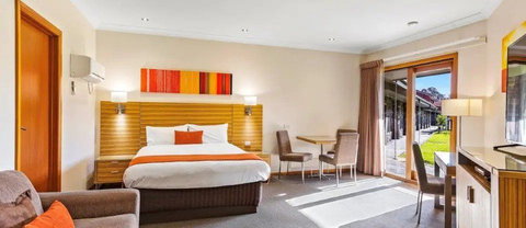 Julie-Anna Bendigo - Hervey Bay Accommodation 6