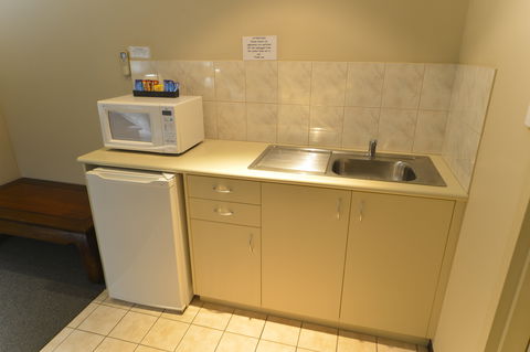 Wattle Grove Motel - Tourism Hervey Bay 5