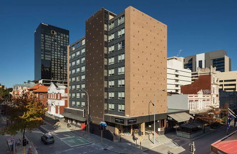 Pensione Hotel Perth - Hervey Bay Accommodation 2