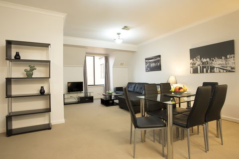 Regal Apartments - Hervey Bay Accommodation 3