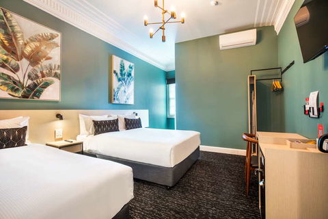 Nightcap At Pymble Hotel - Tourism Hervey Bay 5