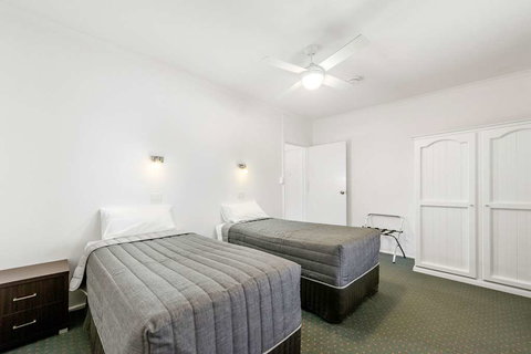 Comfort Inn & Suites Riverland - Hervey Bay Accommodation 8