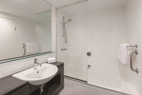Vibe Hotel Darwin Waterfront - Hervey Bay Accommodation 5