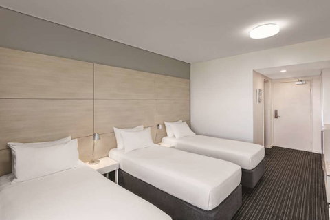 Vibe Hotel Darwin Waterfront - Hervey Bay Accommodation 7