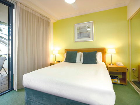 Oaks Calypso Plaza Resort - Hervey Bay Accommodation 2