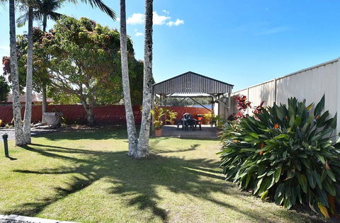 Kennedy Drive Motel - Tourism Hervey Bay 2