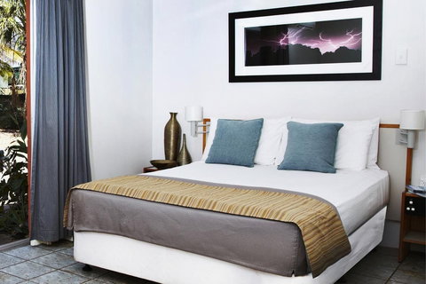 Hotel Kununurra - Hervey Bay Accommodation 0