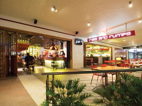 Oaks Grand Gladstone - Hervey Bay Accommodation 3