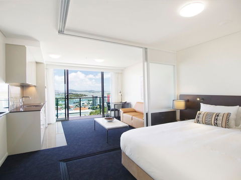 Oaks Grand Gladstone - Hervey Bay Accommodation 4