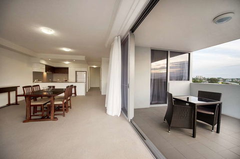Curtis Central Apartments - Hervey Bay Accommodation 4