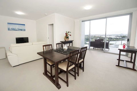 Curtis Central Apartments - Hervey Bay Accommodation 5