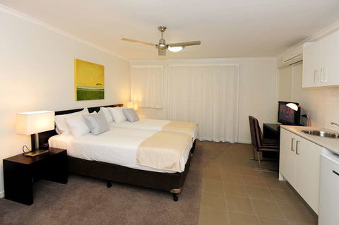 Gladstone City Central - Hervey Bay Accommodation 4