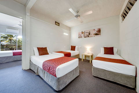 Camelot Motel - Hervey Bay Accommodation 4