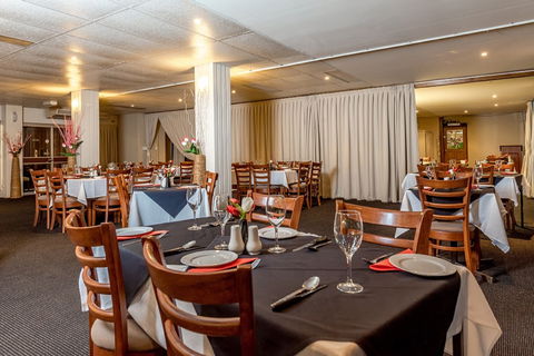 Camelot Motel - Hervey Bay Accommodation 7