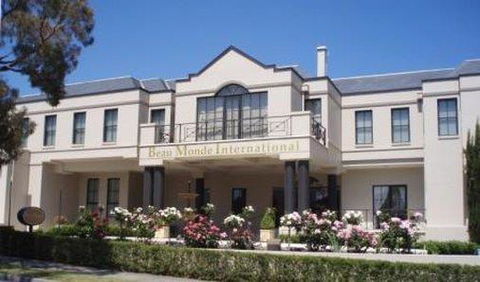 Beau Monde International - Hervey Bay Accommodation 0