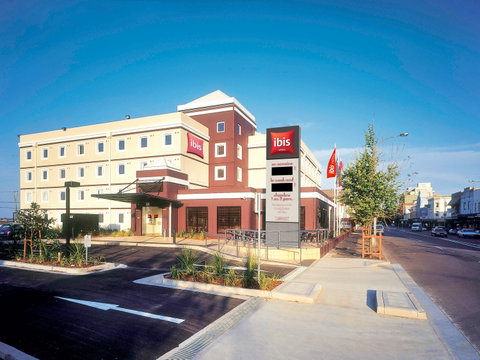 Ibis Newcastle - Hervey Bay Accommodation 0