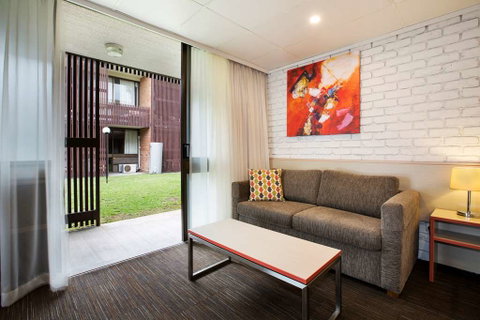 Villa Noosa Hotel - Hervey Bay Accommodation 1