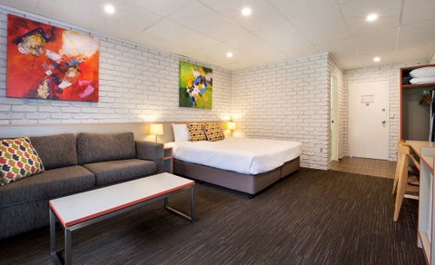 Villa Noosa Hotel - Hervey Bay Accommodation 2