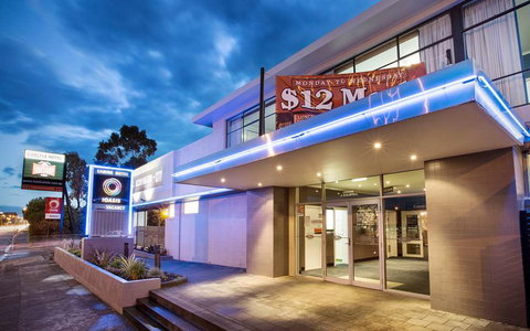 Nightcap at Carlyle Hotel - Hervey Bay Accommodation 0