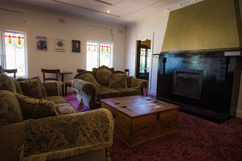 Hotel Blue - Tourism Hervey Bay 0