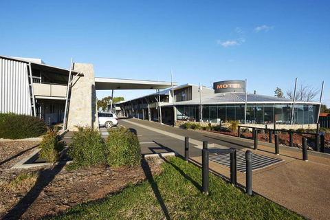 Station Motel - Tourism Hervey Bay 0