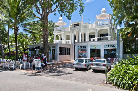 Sarayi Boutique Hotel - Tourism Hervey Bay 0