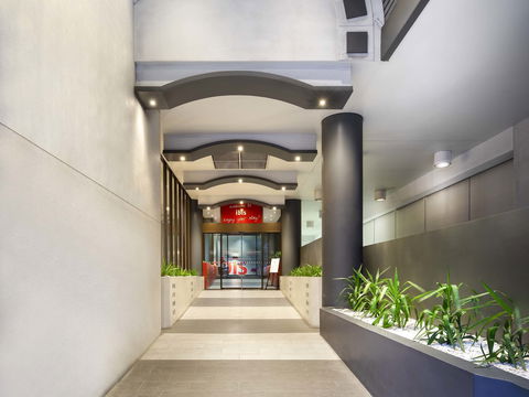Ibis Hotel - Hervey Bay Accommodation 1