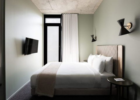 Alex Hotel, Perth - Tourism Hervey Bay 2