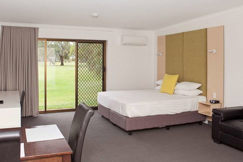 Comfort Inn & Suites Riverland - Hervey Bay Accommodation 1