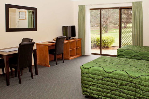 Comfort Inn & Suites Riverland - Hervey Bay Accommodation 2