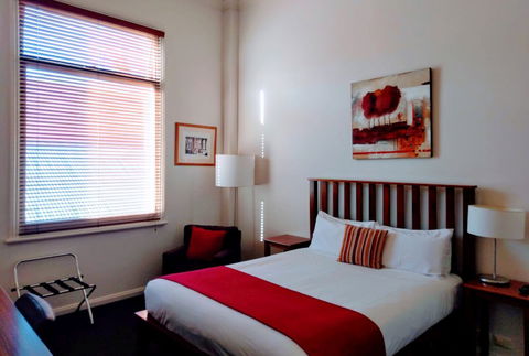 The Ansonia - Hervey Bay Accommodation 1