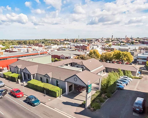 Quality Inn & Suites Menzies - Tourism Hervey Bay 1