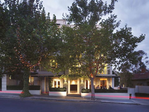 The Lyall Hotel - Hervey Bay Accommodation 0